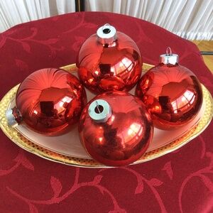 4 Alderbrook Vintage Ornaments